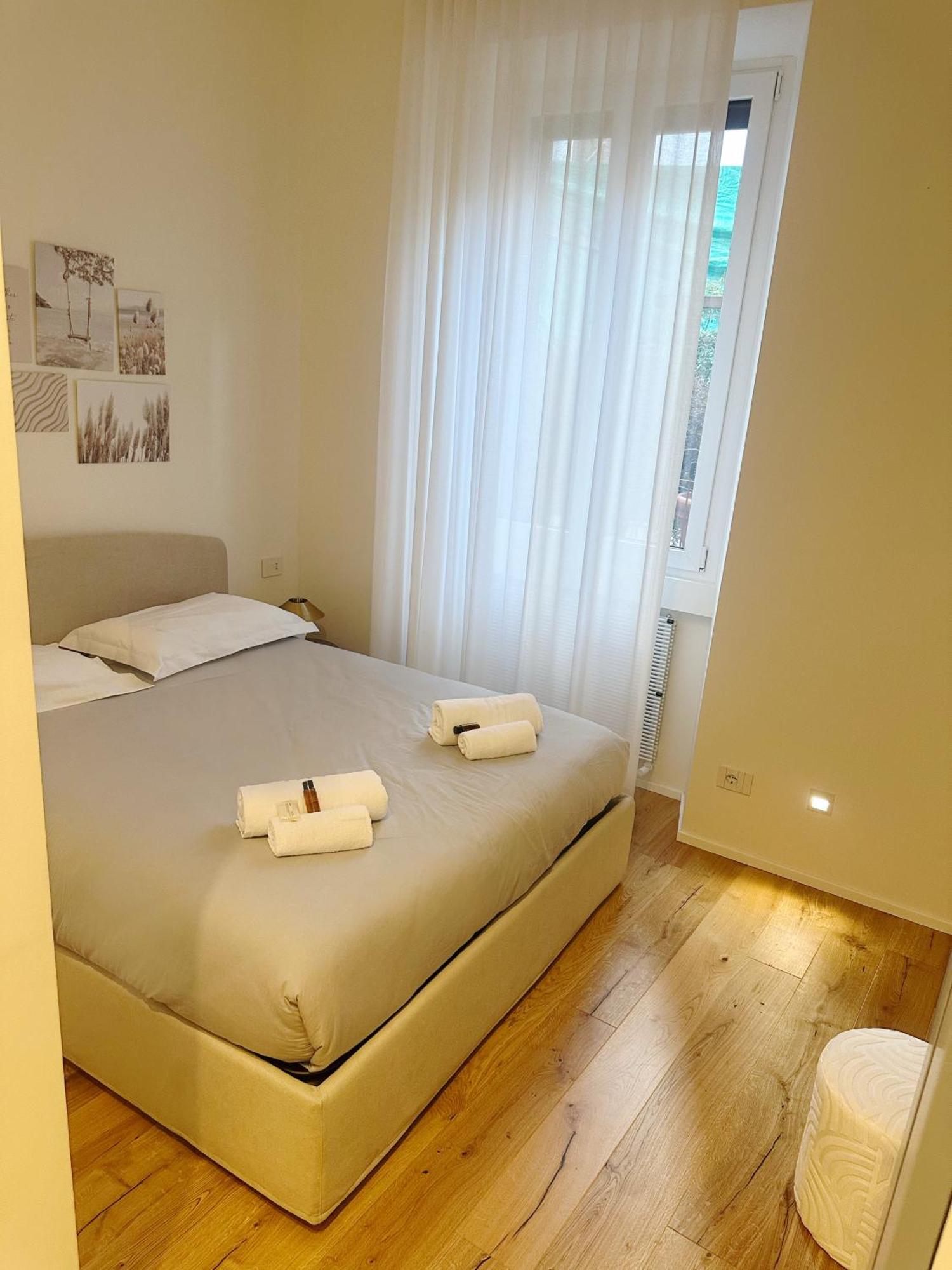 Private Apartment With Wi-Fi Milano City Near Duomo Atena Exterior photo